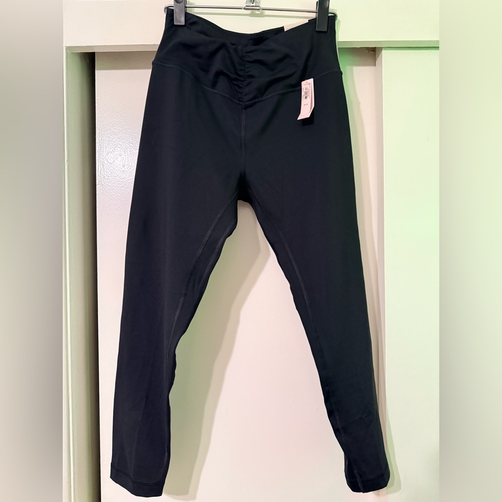 Victoria's Secret On Point Leggings